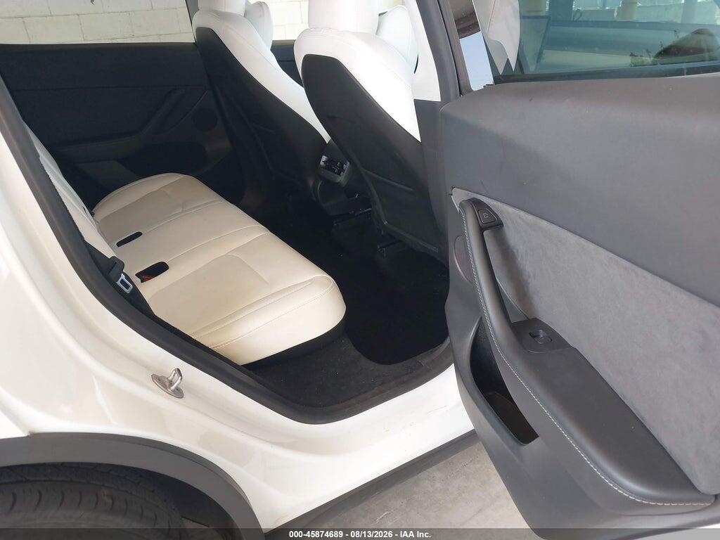 7SAYGDEE6RF051109 2024 TESLA MODEL Y photo no. 8