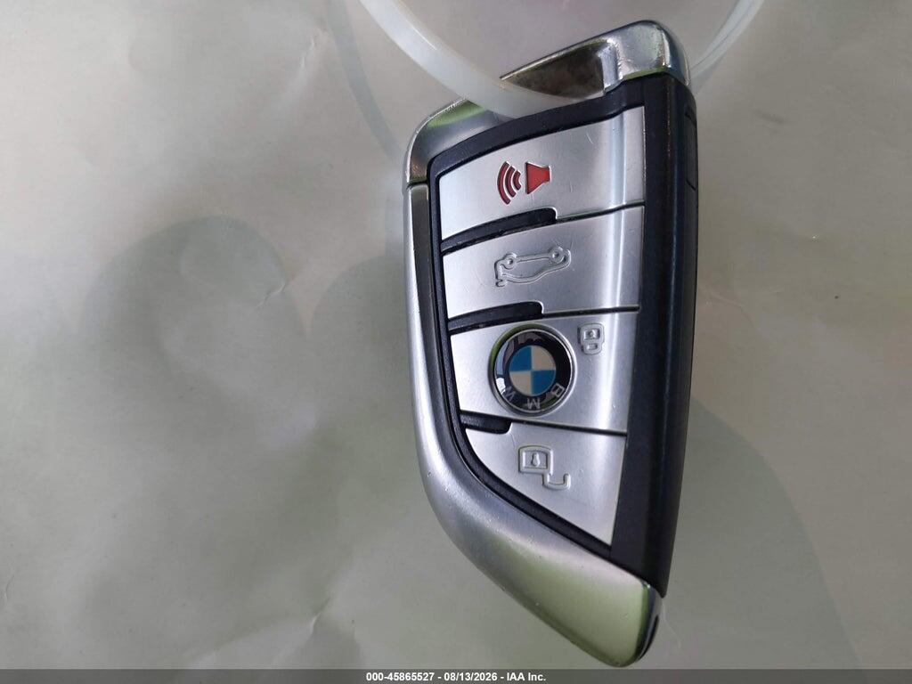 5UXCR4C03LLT19075 2020 BMW X5 photo no. 11
