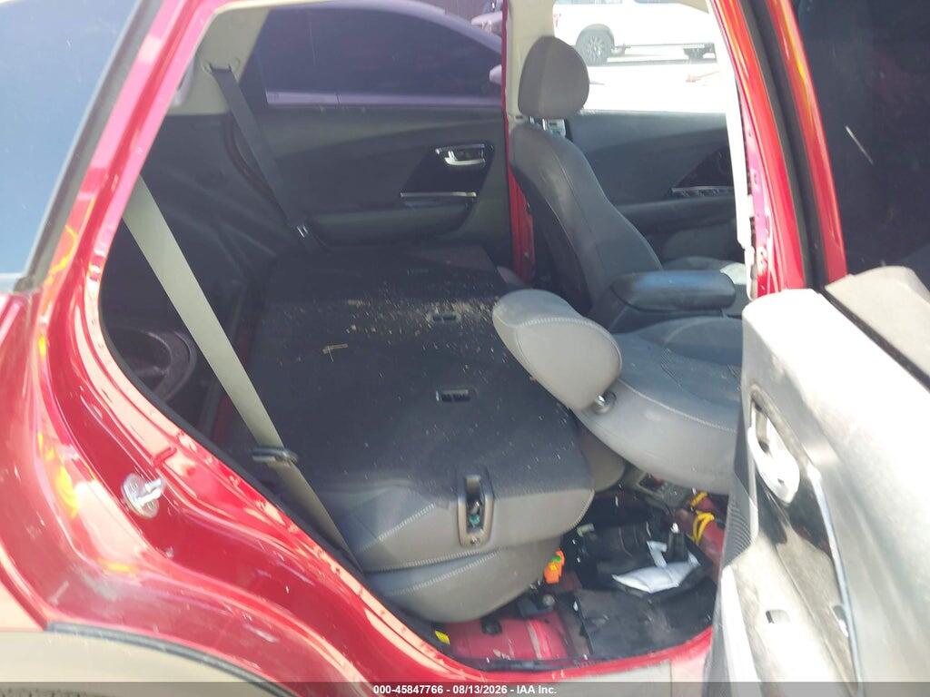KNDCB3LC8N5524618 2022 KIA NIRO photo no. 8