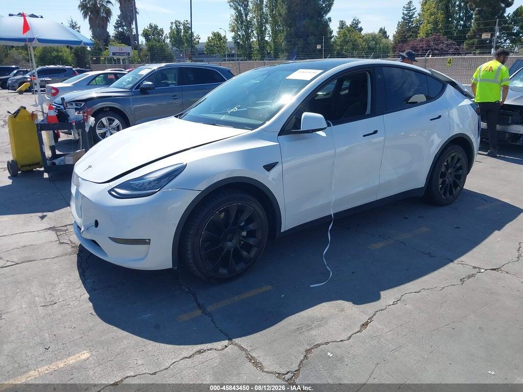 7SAYGDEE4NF575417 2022 TESLA MODEL Y photo no. 2