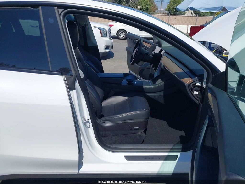 7SAYGDEE4NF575417 2022 TESLA MODEL Y photo no. 5