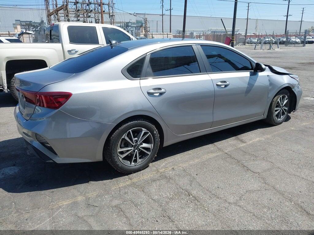 3KPF24AD8PE540212 2023 KIA FORTE photo no. 4