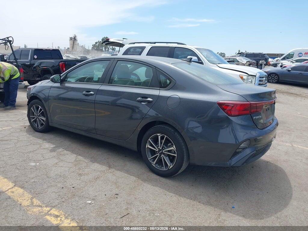 3KPF24AD1PE597366 2023 KIA FORTE photo no. 3