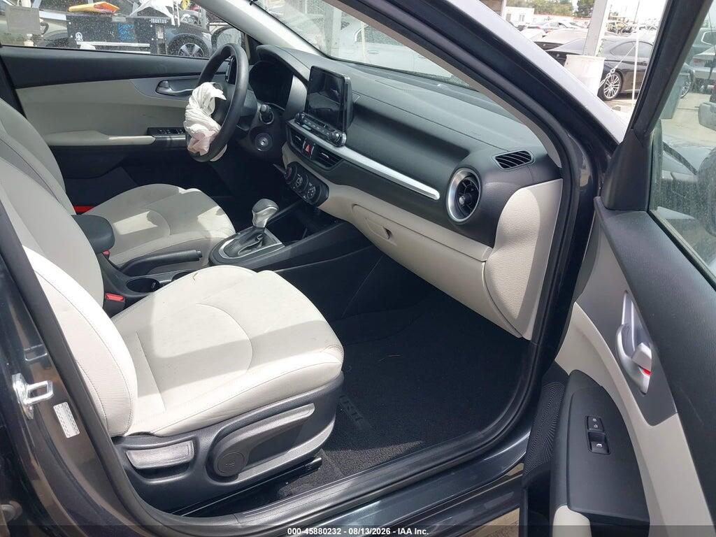 3KPF24AD1PE597366 2023 KIA FORTE photo no. 5