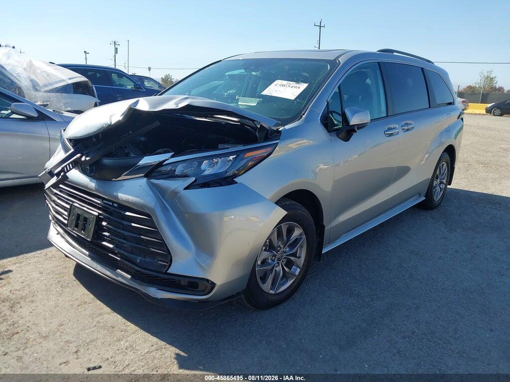 5TDBRKEC5RS217924 2024 TOYOTA SIENNA photo no. 2