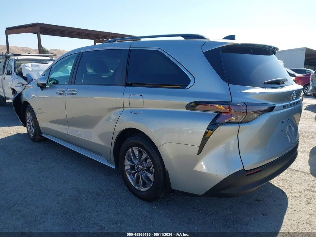5TDBRKEC5RS217924 2024 TOYOTA SIENNA photo no. 3