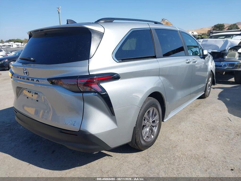 5TDBRKEC5RS217924 2024 TOYOTA SIENNA photo no. 4