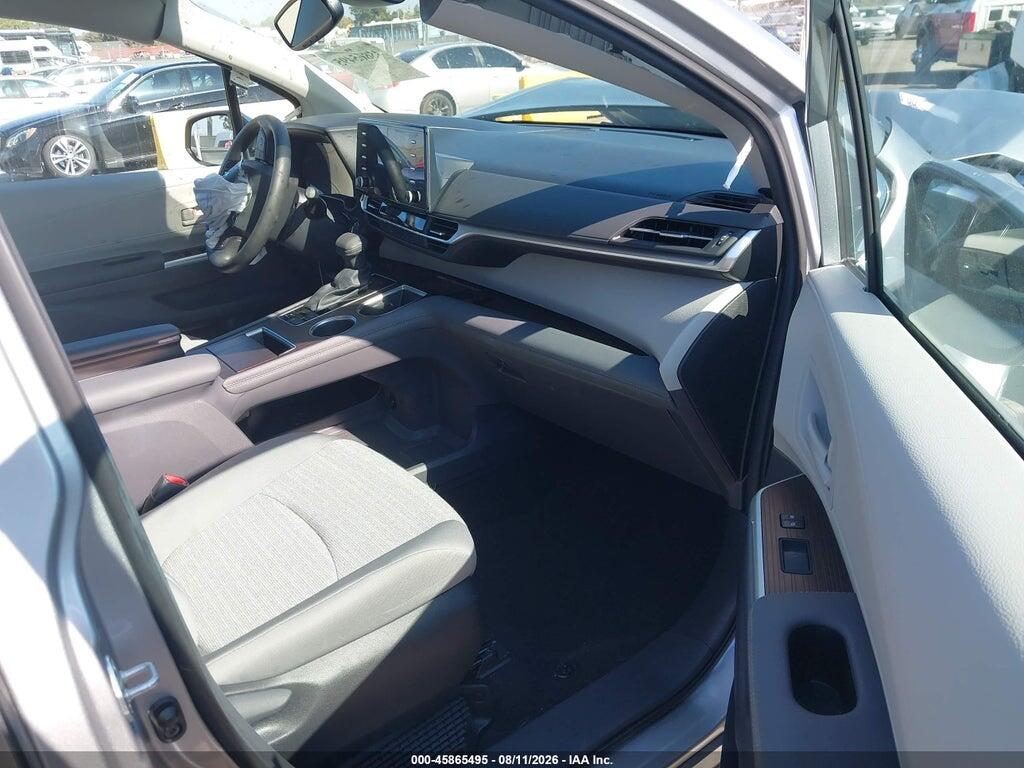 5TDBRKEC5RS217924 2024 TOYOTA SIENNA photo no. 5