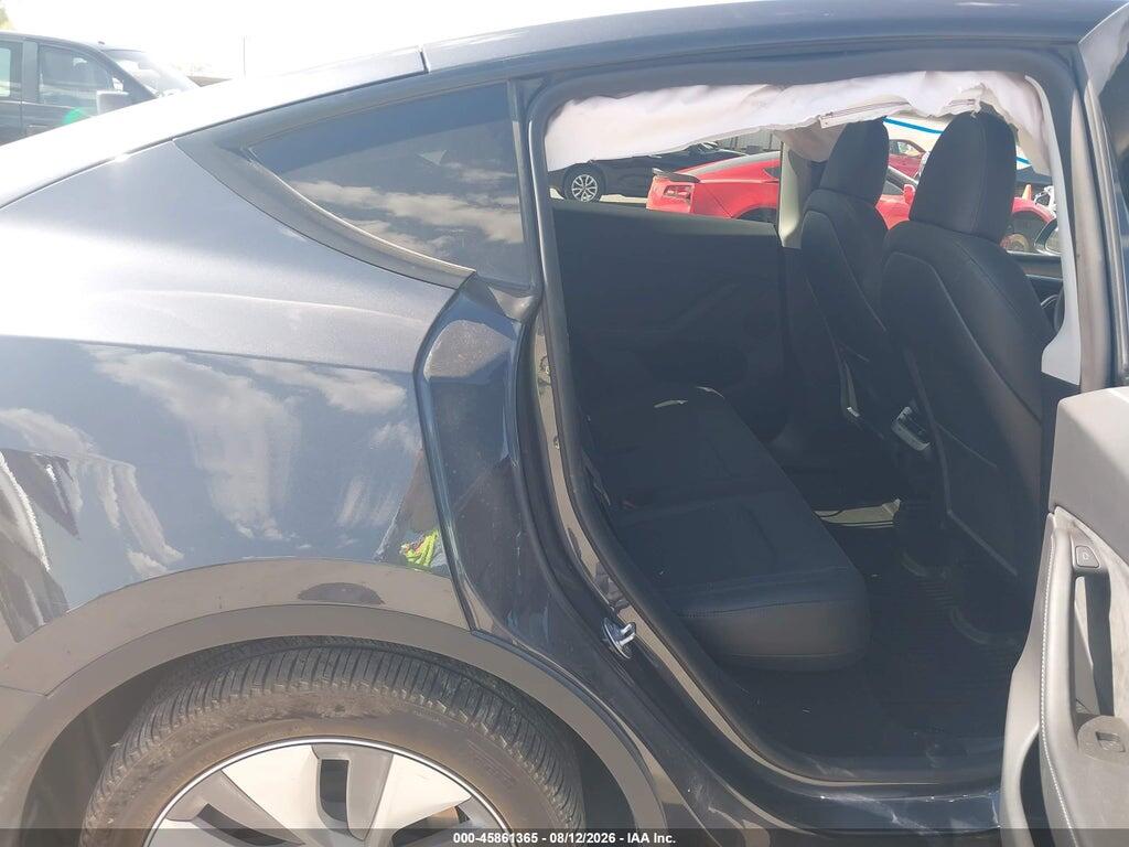7SAYGDEE7RA243569 2024 TESLA MODEL Y photo no. 8