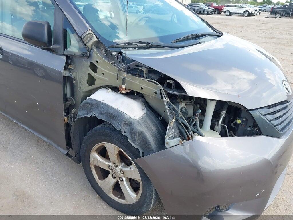 5TDZK3DC1DS296852 2013 TOYOTA SIENNA photo no. 6