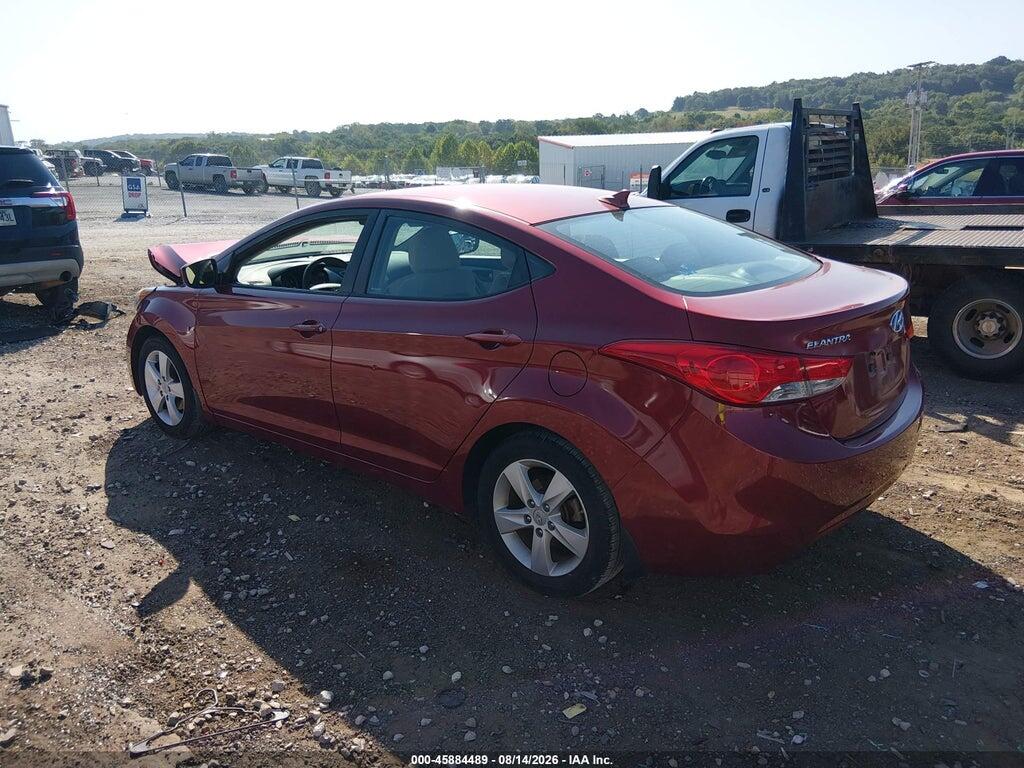 5NPDH4AEXDH404198 2013 HYUNDAI ELANTRA photo no. 3