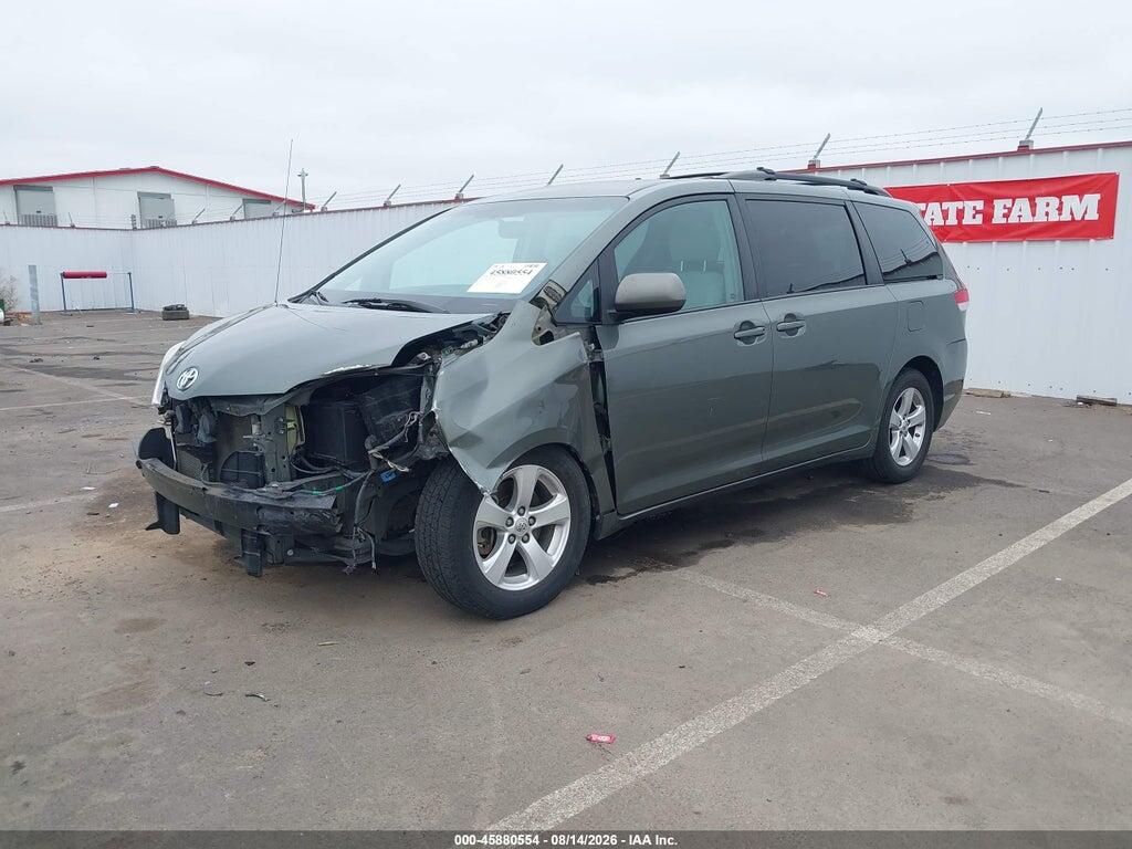 5TDKK3DC3DS379295 2013 TOYOTA SIENNA photo no. 2