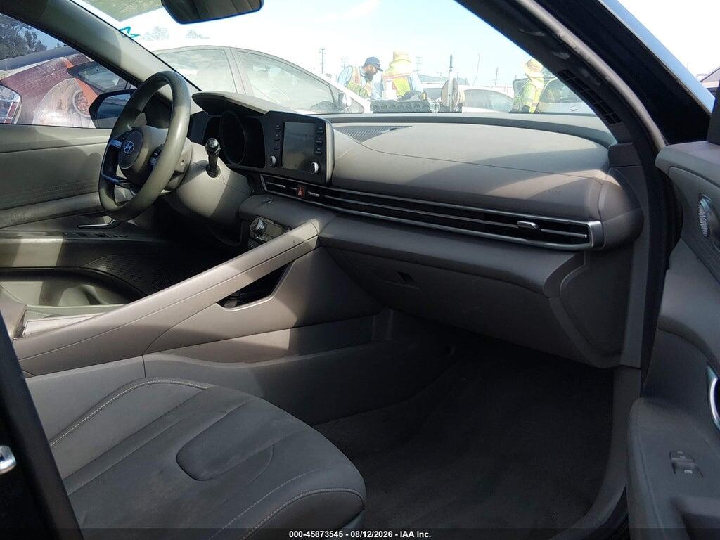 KMHLM4AJXPU078154 2023 HYUNDAI ELANTRA HYBRID photo no. 5