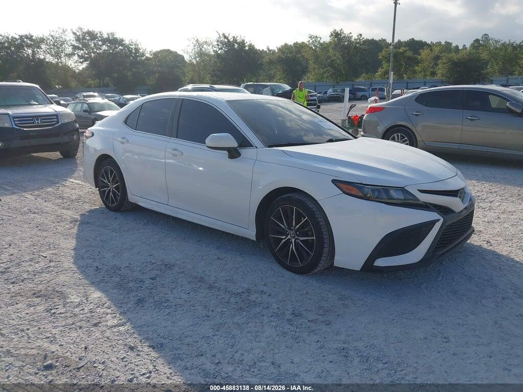 4T1G11AK2MU569847 2021 TOYOTA CAMRY photo no. 1