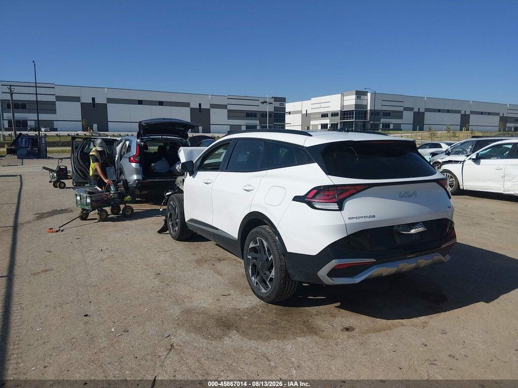 5XYK5CAF5PG019484 2023 KIA SPORTAGE photo no. 3