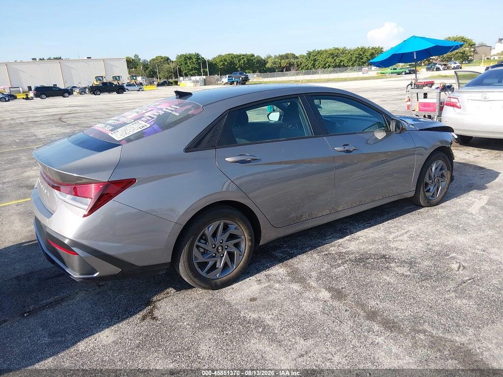 KMHLM4DG2RU709997 2024 HYUNDAI ELANTRA photo no. 4