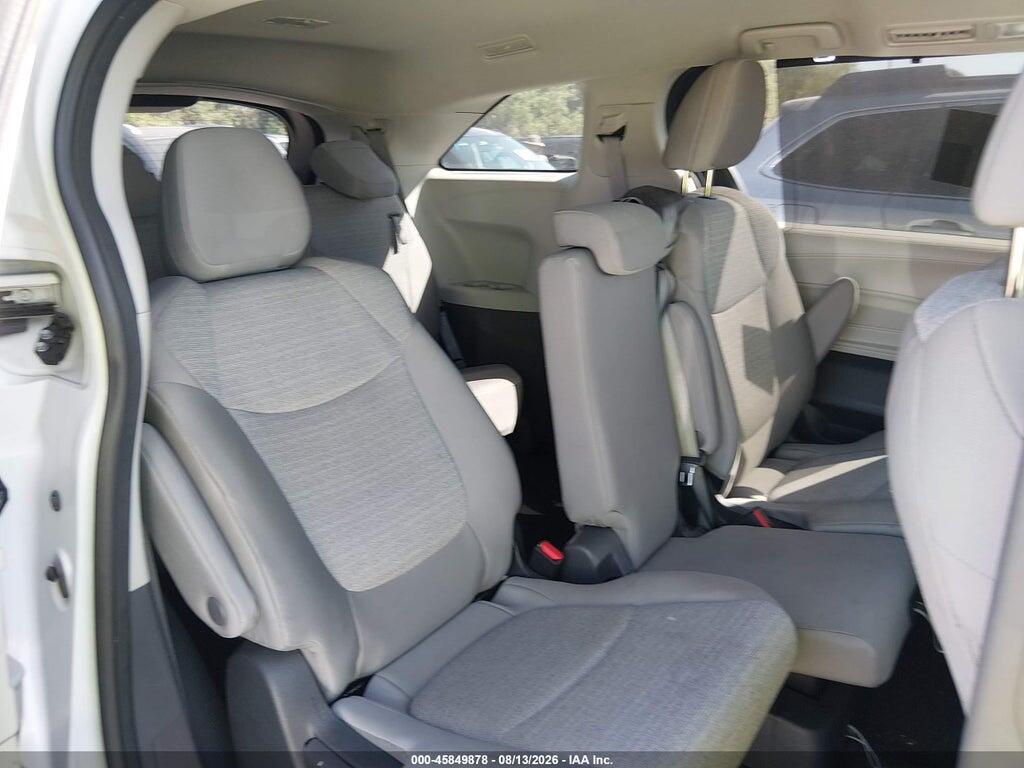 5TDKRKECXRS201864 2024 TOYOTA SIENNA photo no. 8