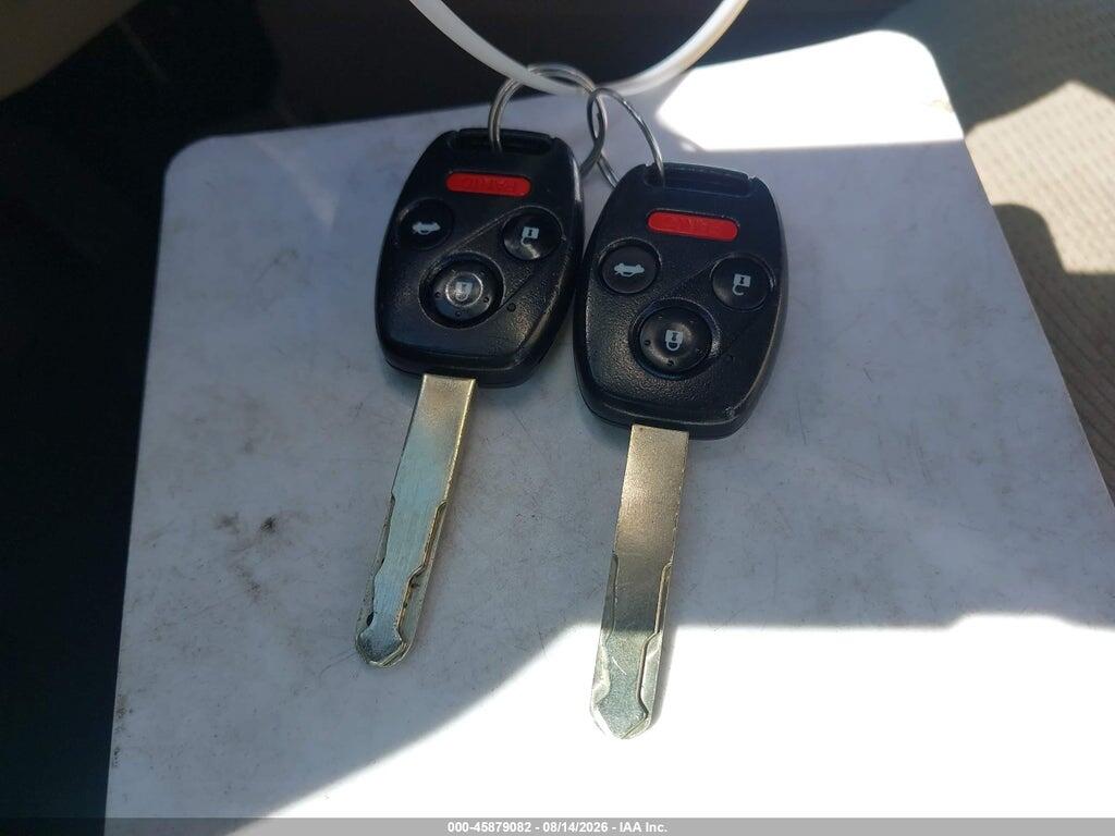 19XFB4F28DE200402 2013 HONDA CIVIC HYBRID photo no. 11