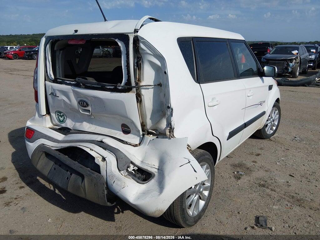 KNDJT2A62D7484437 2013 KIA SOUL photo no. 4