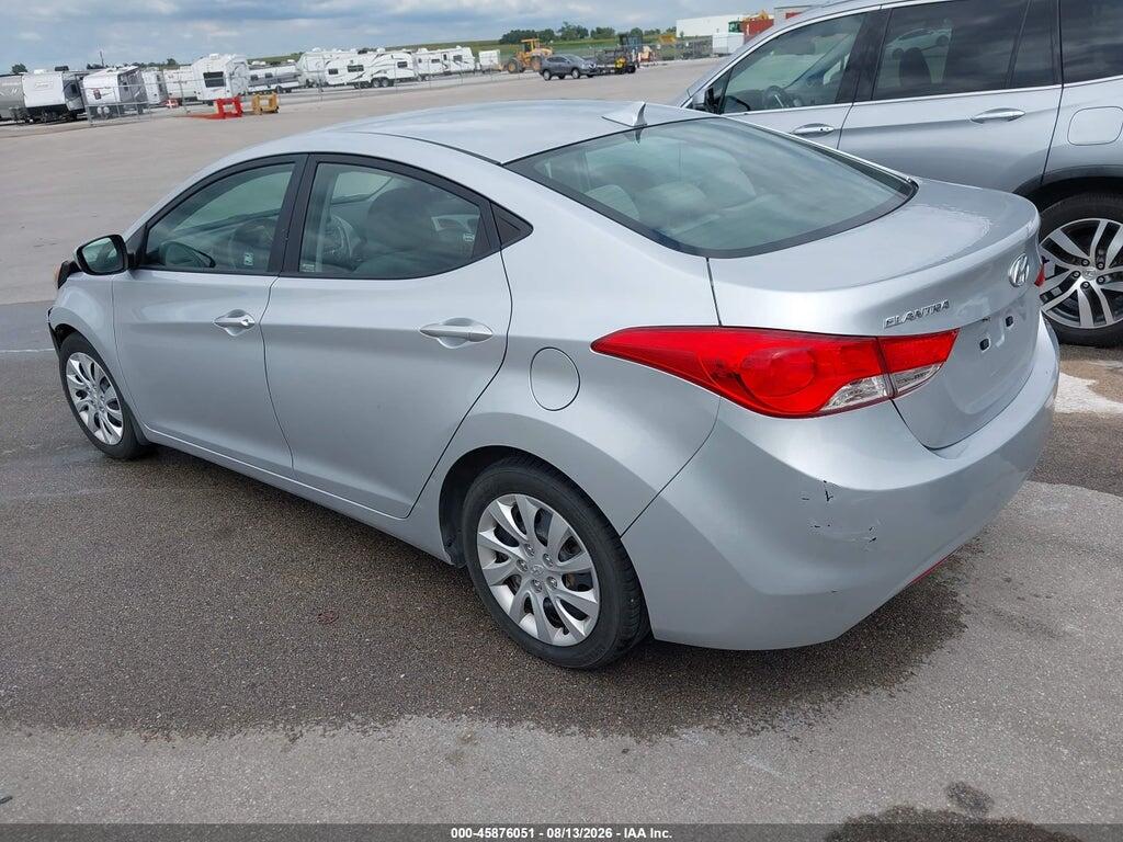 5NPDH4AEXDH178387 2013 HYUNDAI ELANTRA photo no. 3