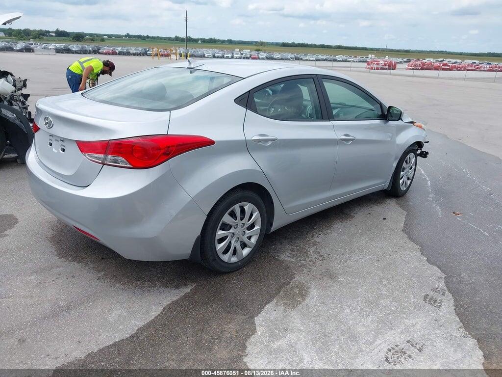5NPDH4AEXDH178387 2013 HYUNDAI ELANTRA photo no. 4