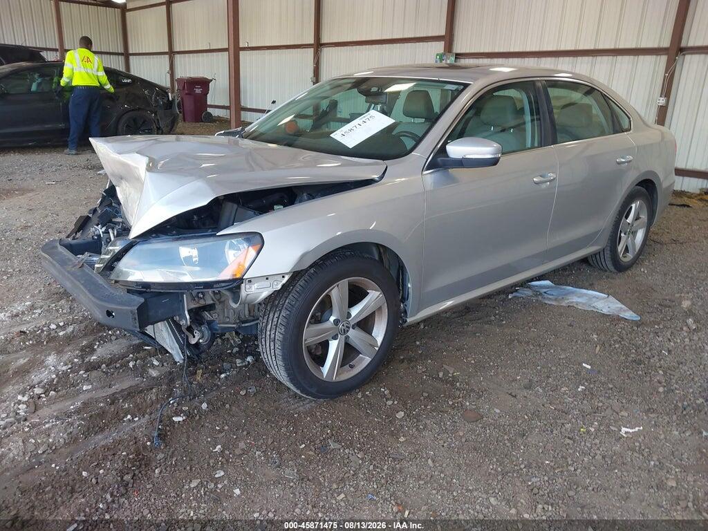 1VWBH7A33DC087364 2013 VOLKSWAGEN PASSAT photo no. 2