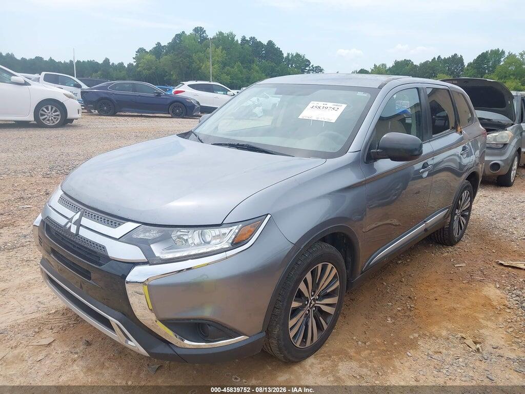 JA4AZ3A39LZ026708 2020 MITSUBISHI OUTLANDER photo no. 2