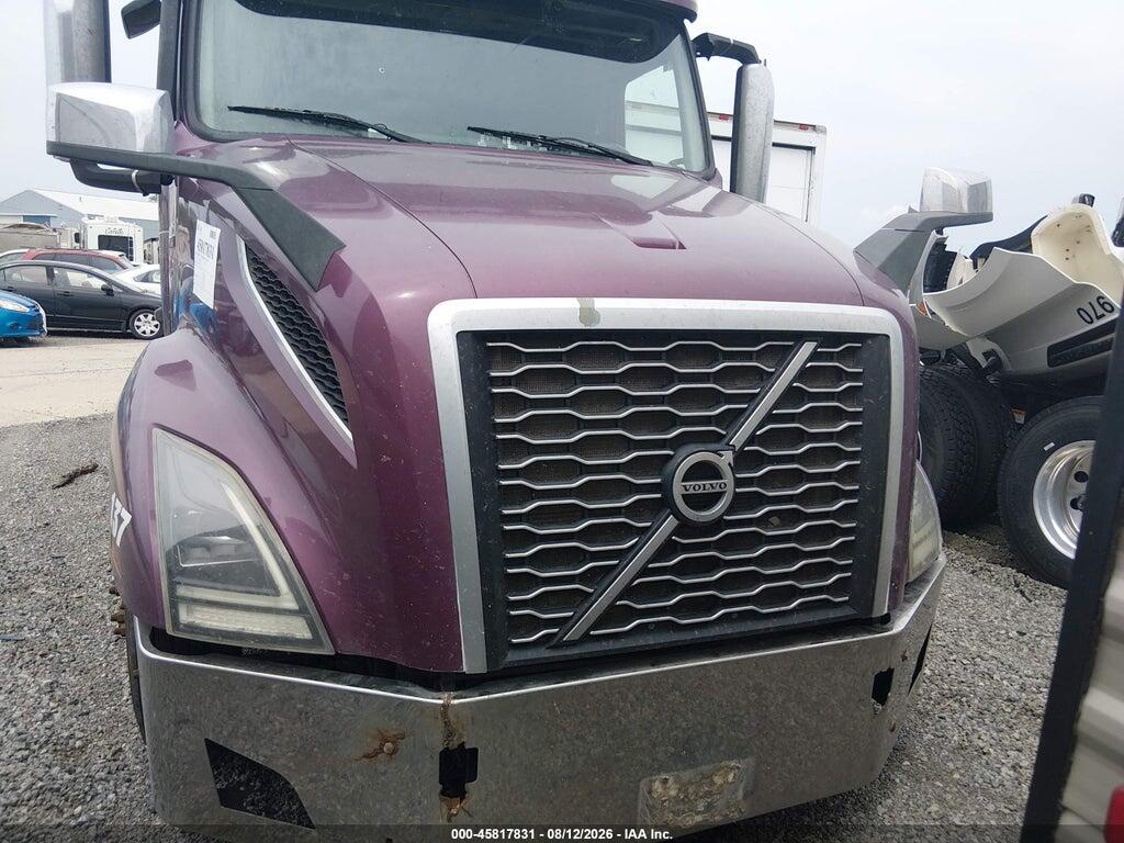 4V4NC9EJ4LN228873 2020 VOLVO VNL photo no. 12