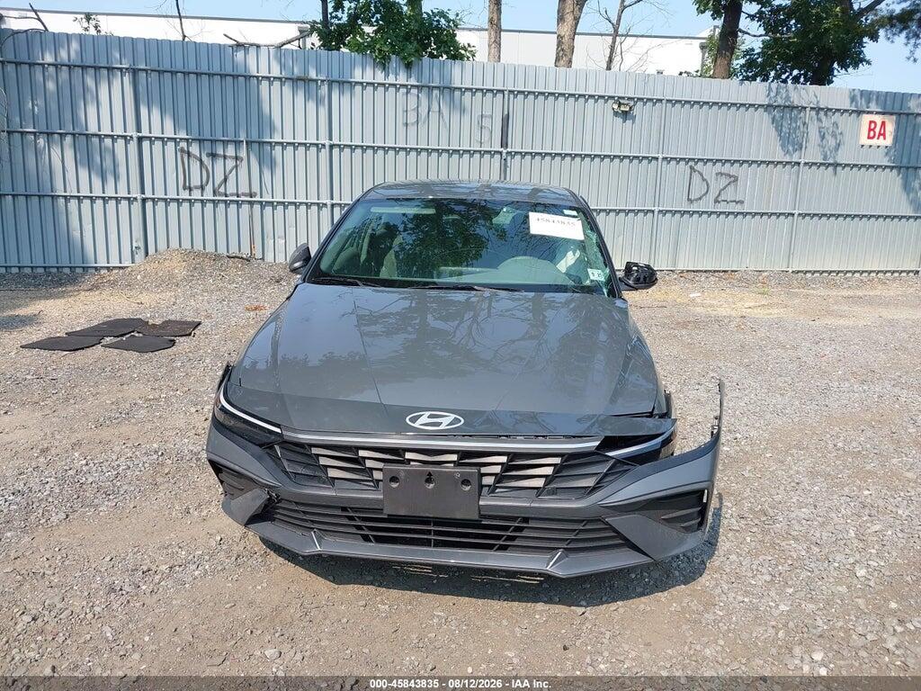 KMHLM4DG9RU849528 2024 HYUNDAI ELANTRA photo no. 11