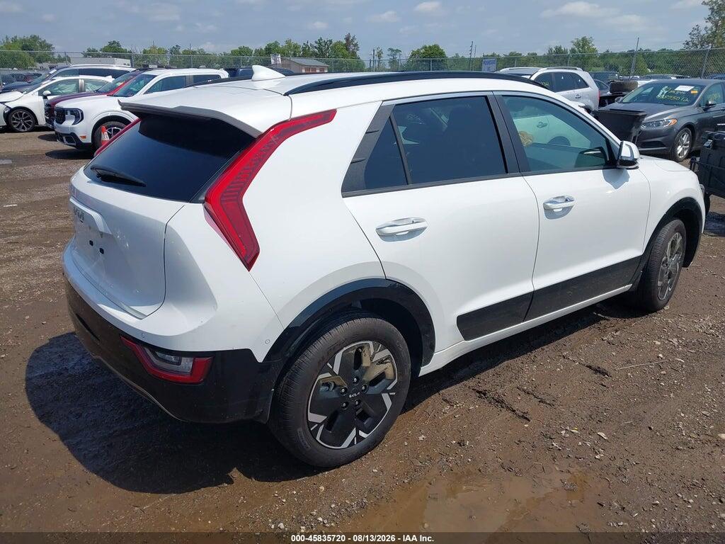 KNDCT3L19R5101399 2024 KIA NIRO EV photo no. 4