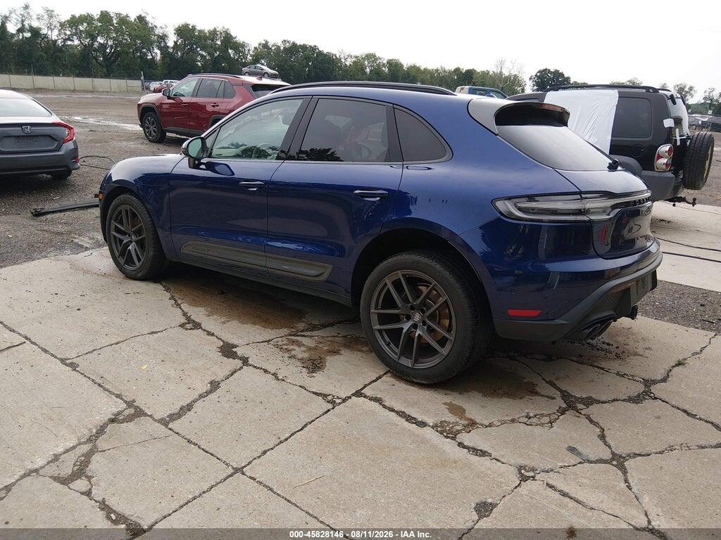 WP1AA2A59RLB07890 2024 PORSCHE MACAN photo no. 3