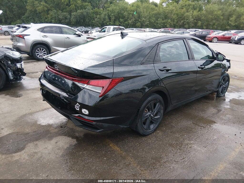 5NPLM4AG8PH095750 2023 HYUNDAI ELANTRA photo no. 4