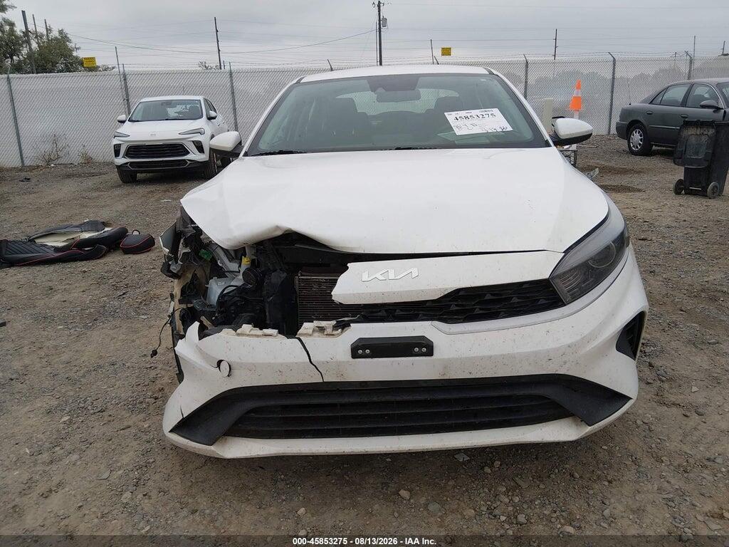 3KPF24AD9PE647592 2023 KIA FORTE photo no. 12