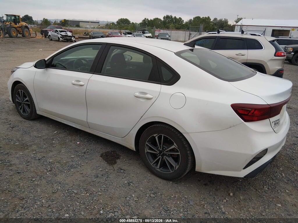 3KPF24AD9PE647592 2023 KIA FORTE photo no. 3