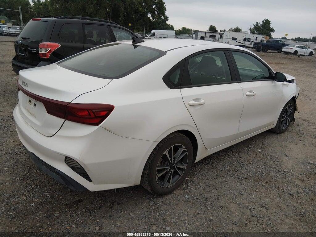 3KPF24AD9PE647592 2023 KIA FORTE photo no. 4
