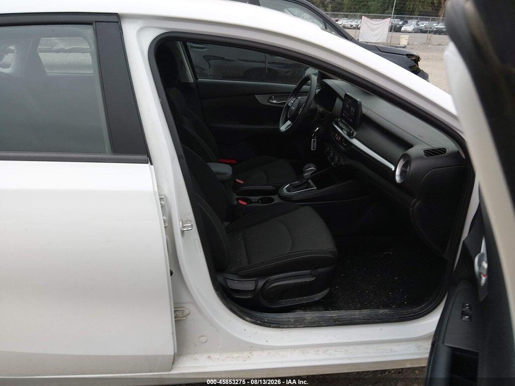 3KPF24AD9PE647592 2023 KIA FORTE photo no. 5