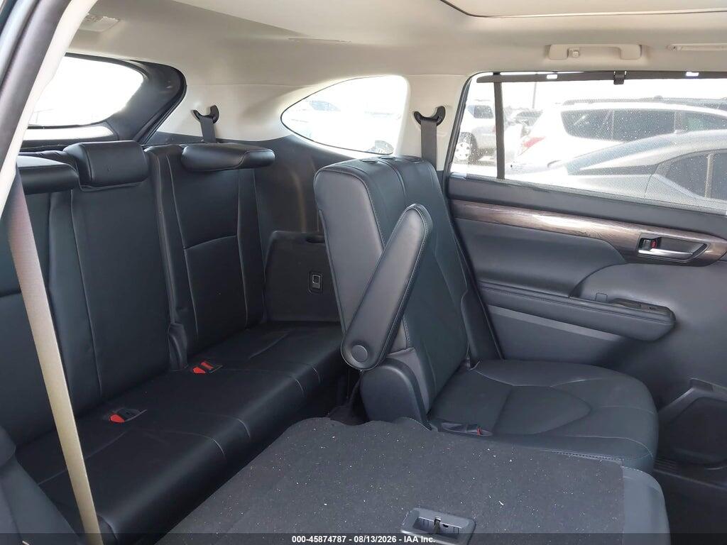 5TDFZRAH1MS071154 2021 TOYOTA HIGHLANDER photo no. 8