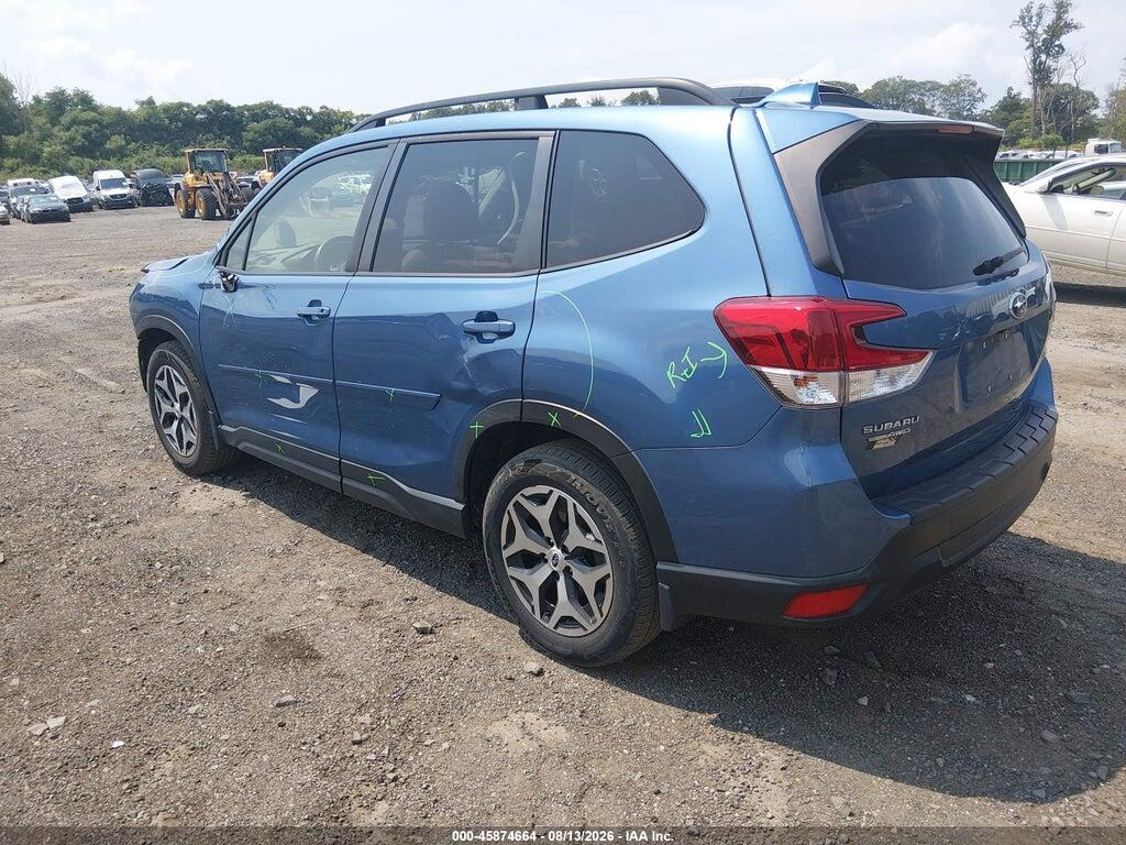 JF2SKAJC8MH443135 2021 SUBARU FORESTER photo no. 3