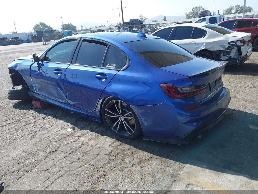 3MW5U7J07M8B52433 2021 BMW M340I photo no. 3