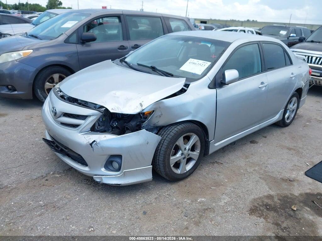 5YFBU4EE5DP179558 2013 TOYOTA COROLLA photo no. 2