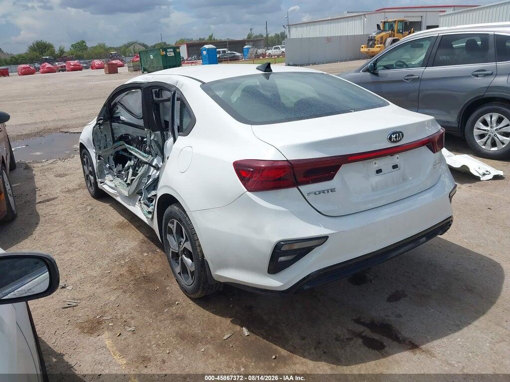 3KPF24AD9ME374875 2021 KIA FORTE photo no. 3