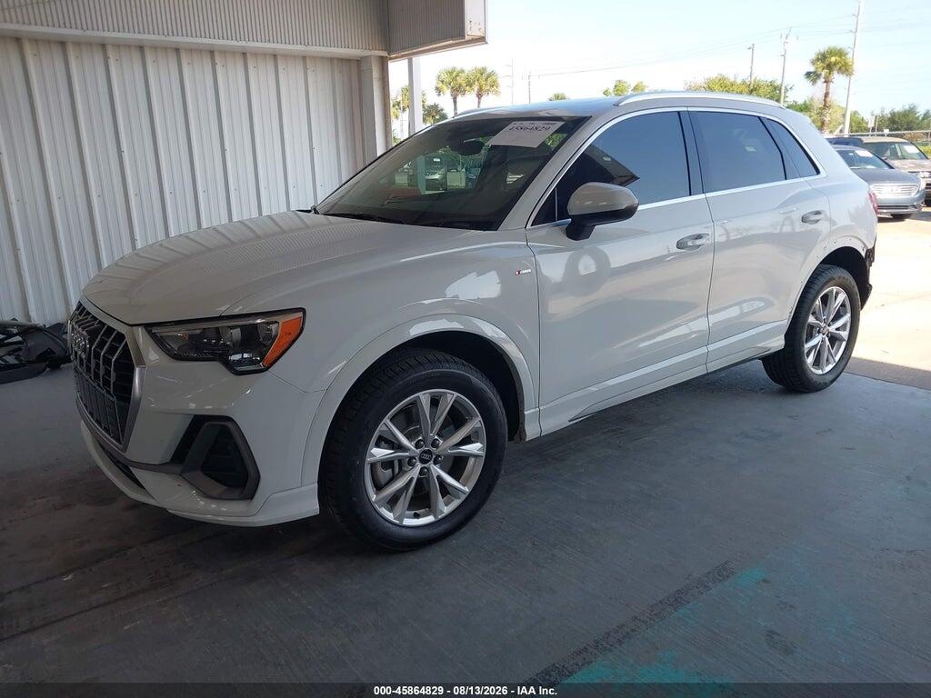WA1DECF37M1131586 2021 AUDI Q3 photo no. 2
