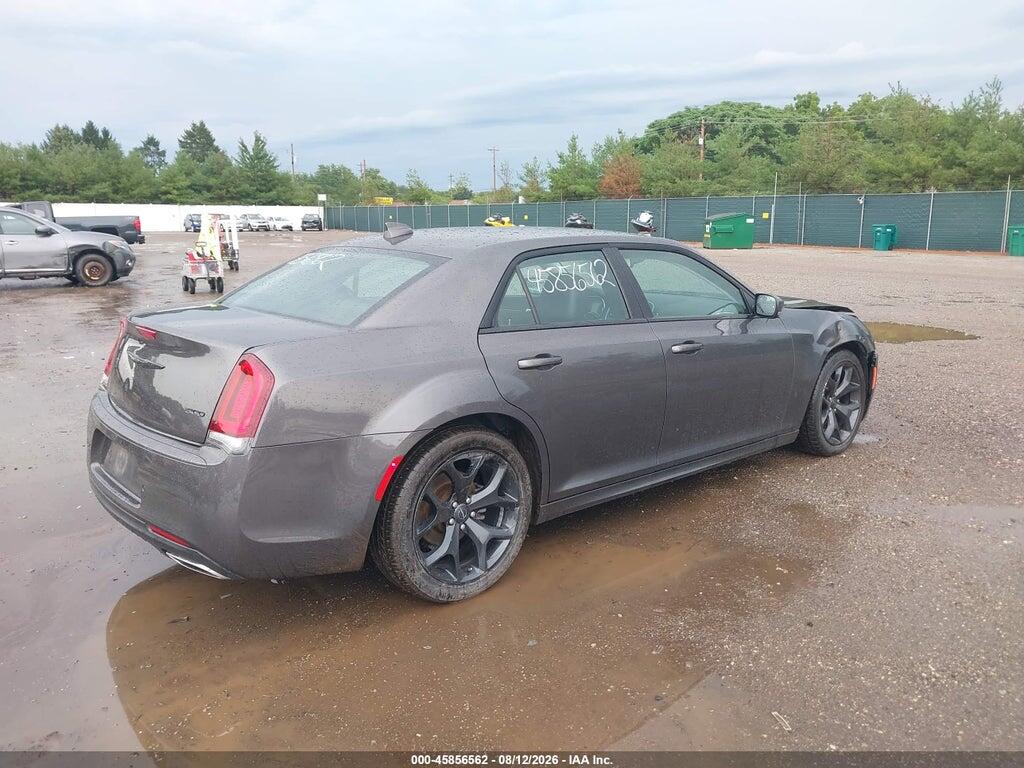 2C3CCAAG1MH661693 2021 CHRYSLER 300 photo no. 4
