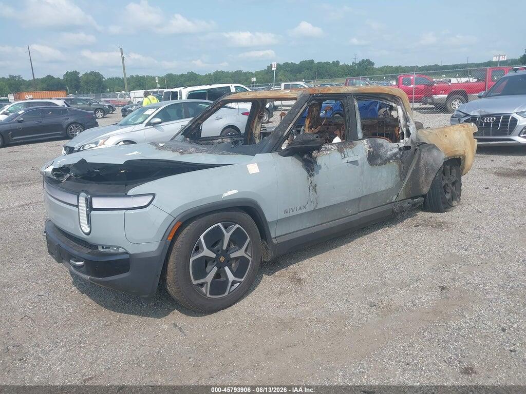 7FCTGCAA0RN030756 2024 RIVIAN R1T photo no. 2