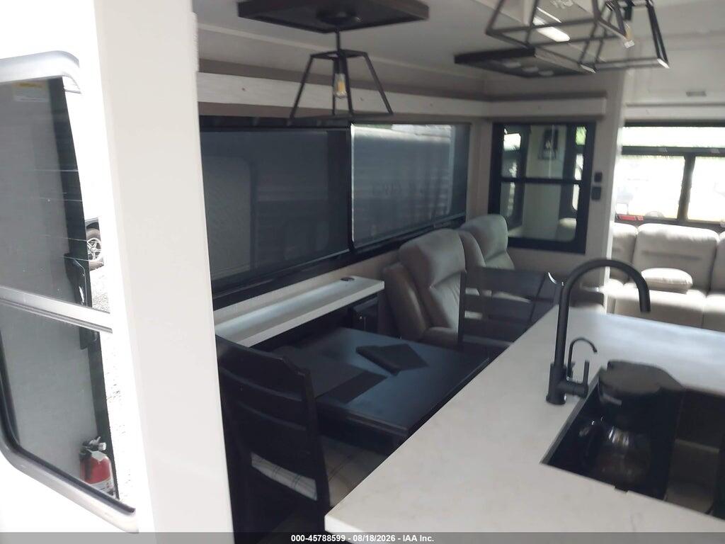 1UJCF0BV0R1RU0052 2024 JAYCO 36SSWS photo no. 12