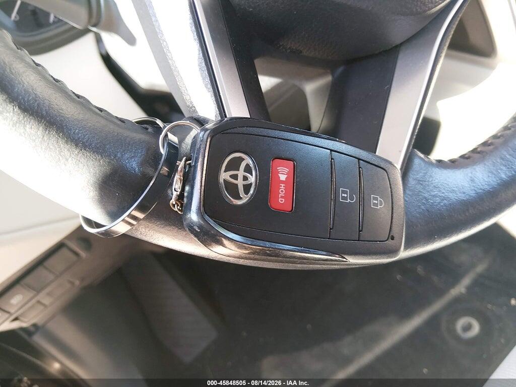 7MUCAABG4PV045899 2023 TOYOTA COROLLA CROSS photo no. 11