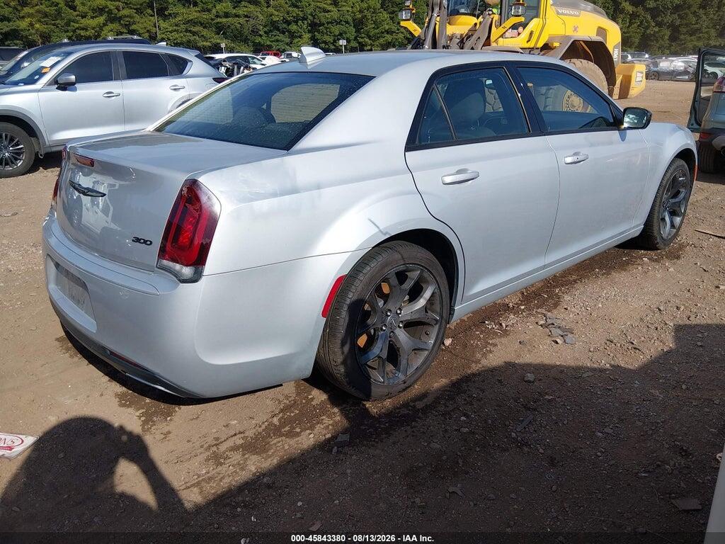 2C3CCAAG7PH600868 2023 CHRYSLER 300 photo no. 4