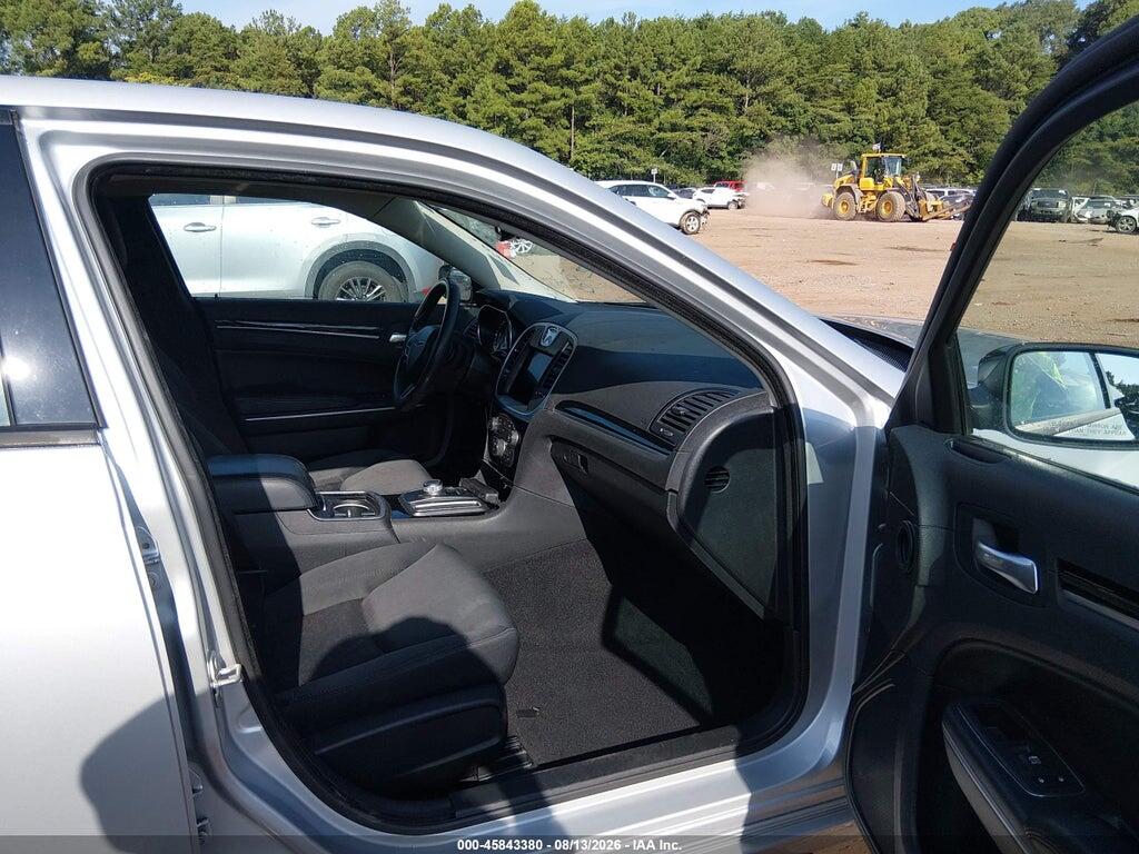 2C3CCAAG7PH600868 2023 CHRYSLER 300 photo no. 5
