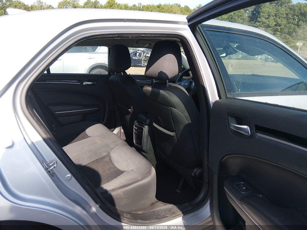 2C3CCAAG7PH600868 2023 CHRYSLER 300 photo no. 8