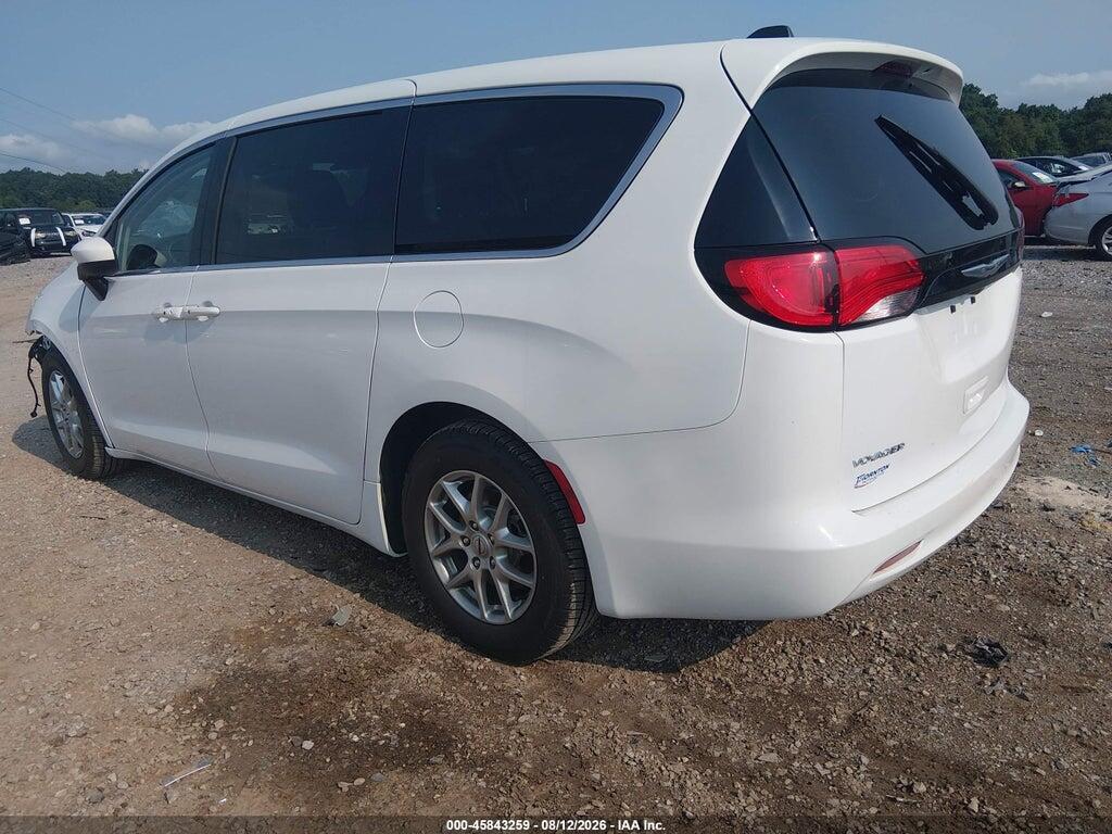 2C4RC1CG9PR606930 2023 CHRYSLER VOYAGER photo no. 3